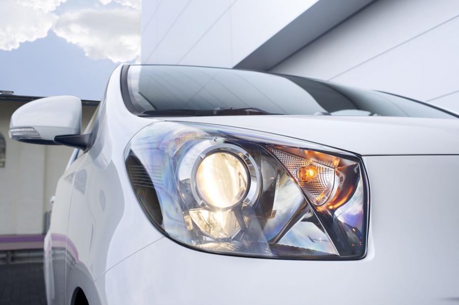  Toyota iQ 2008 года  (фото 76 из 225)